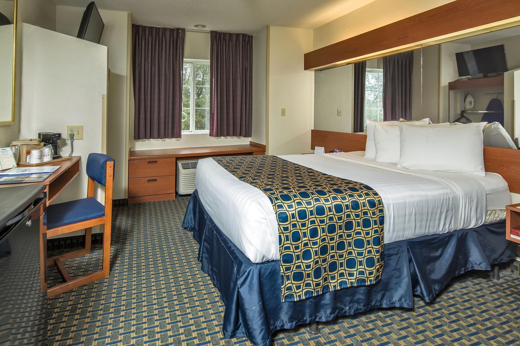 Microtel Inn & Suites Лісберґ Екстер'єр фото