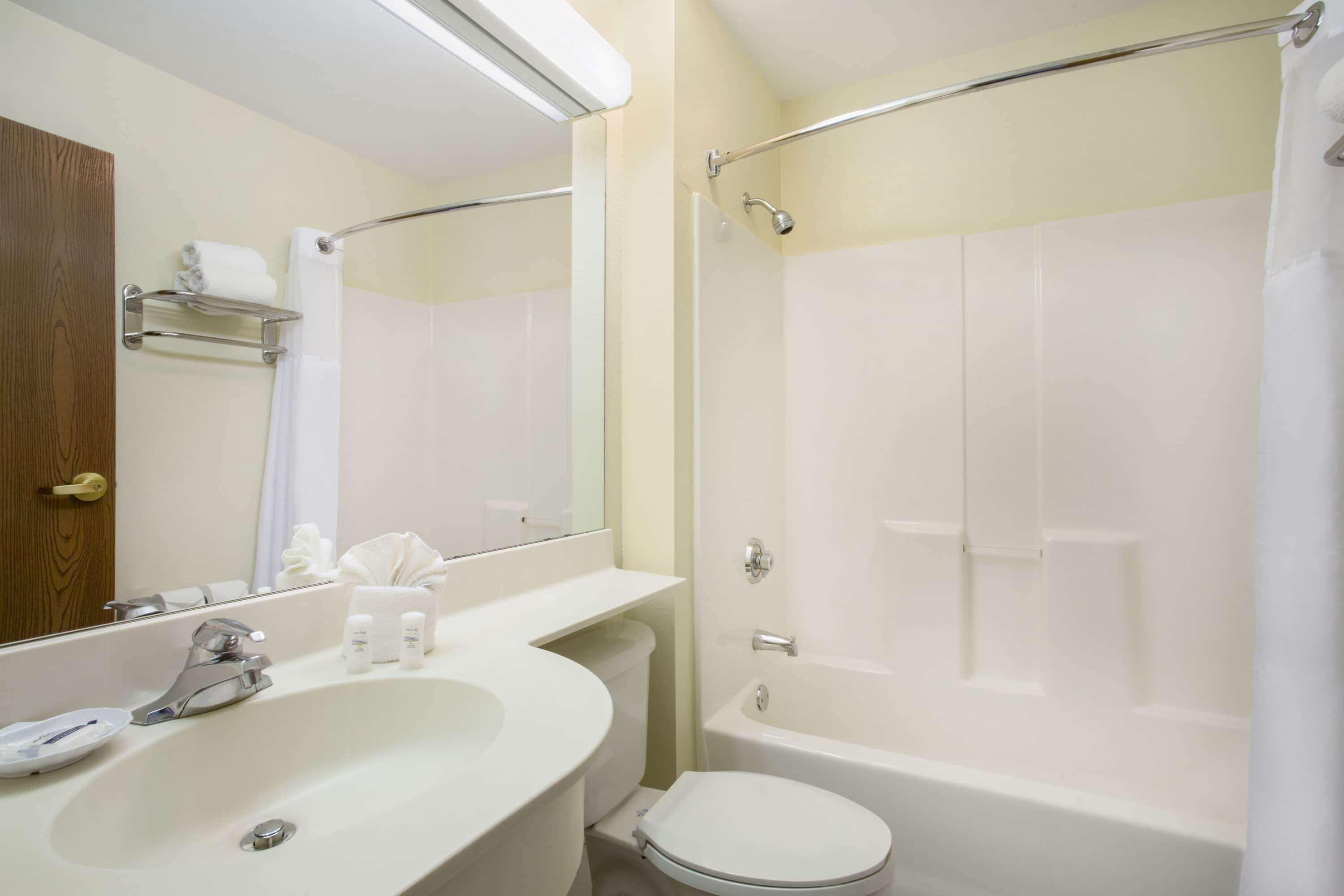 Microtel Inn & Suites Лісберґ Екстер'єр фото