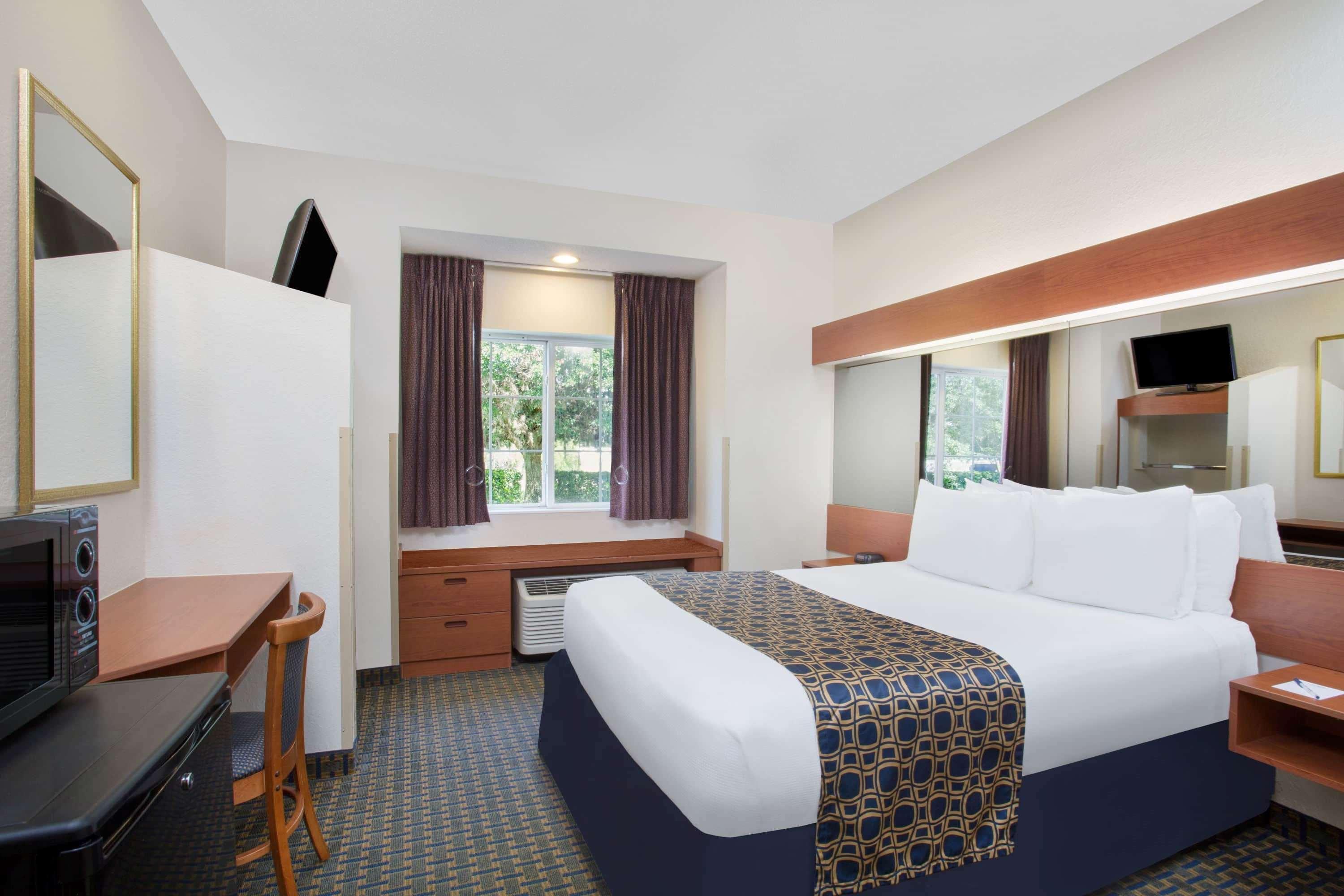 Microtel Inn & Suites Лісберґ Екстер'єр фото