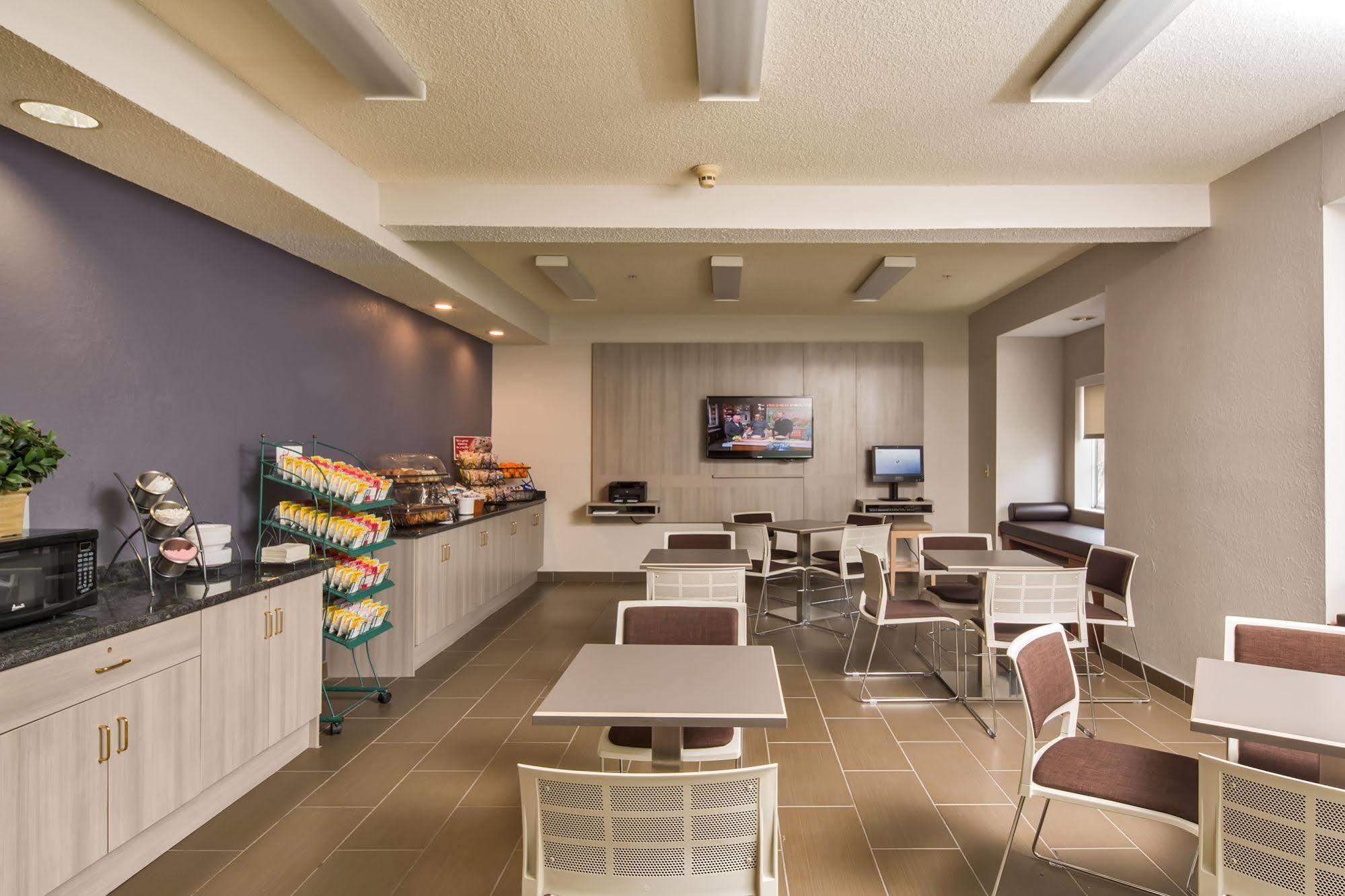 Microtel Inn & Suites Лісберґ Екстер'єр фото